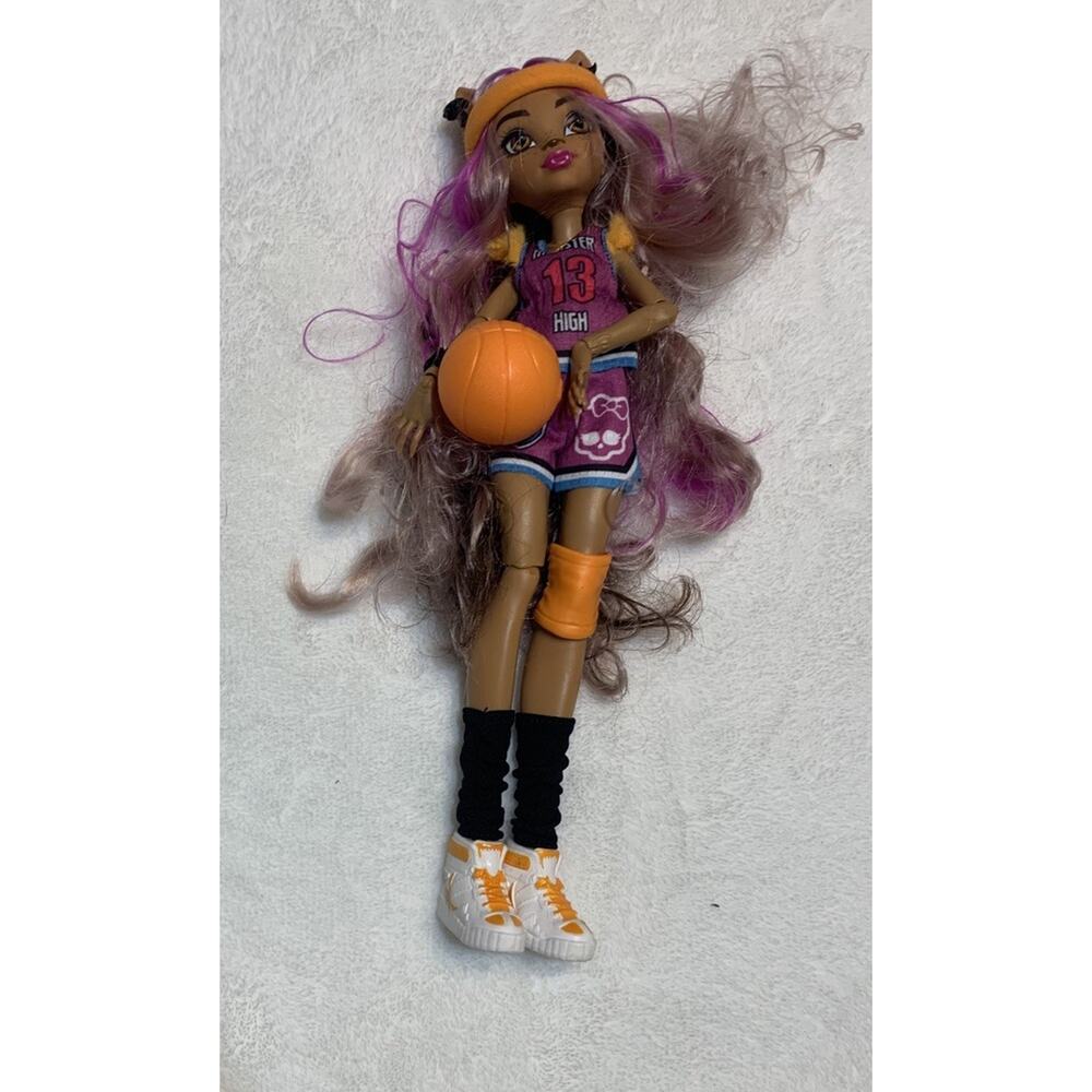 Monster High Doll Clawdeen Wolf 2022 Ghoul Spirit G3 Gen 3